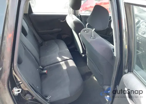 2011 Honda Fit Sport z USA, uszkodzony, nr VIN JHMGE8H55BS010415